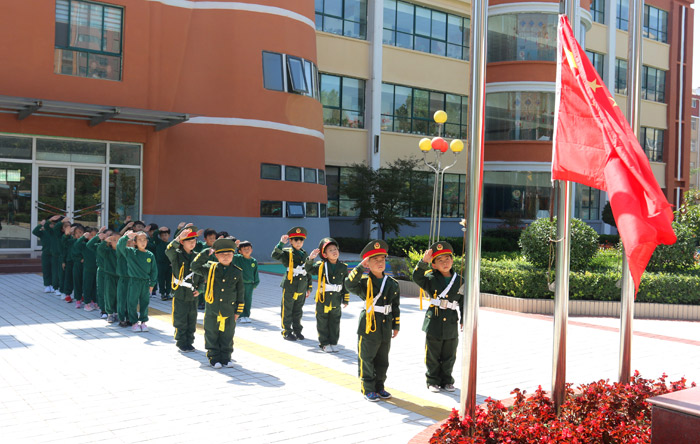 民東新區(qū)實(shí)驗(yàn)幼兒園開展“慶祝國慶節(jié)”活動(dòng)