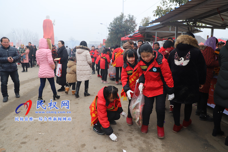 又是一年臘月到 白云禪寺精心熬制臘八粥