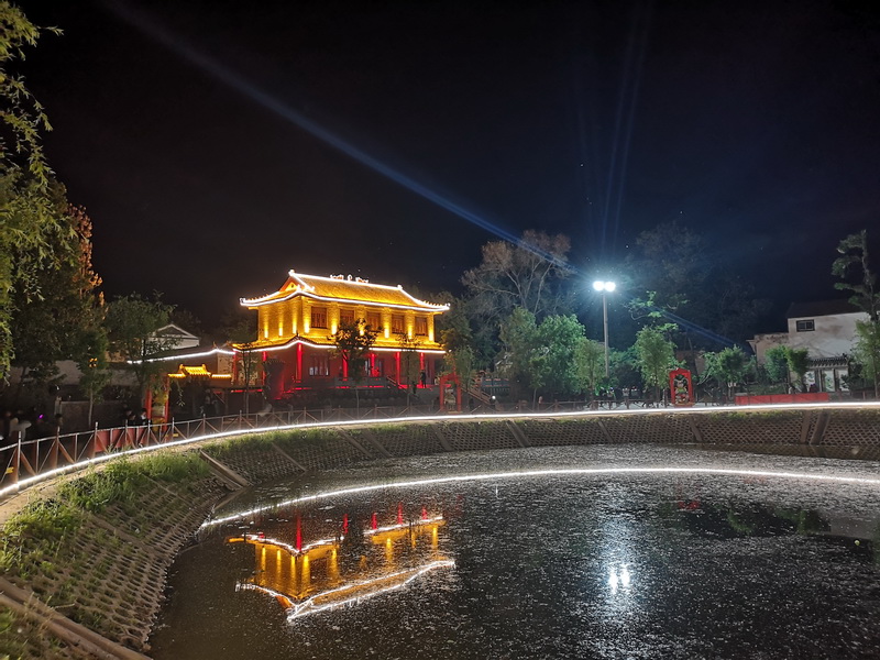 花園鄉(xiāng)趙洪坡村“夜游模式”備受游客追捧