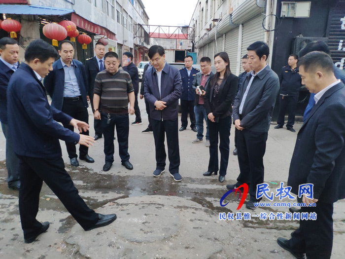 縣委副書記、縣長張團結(jié)暗訪督導我縣文明城創(chuàng)建工作