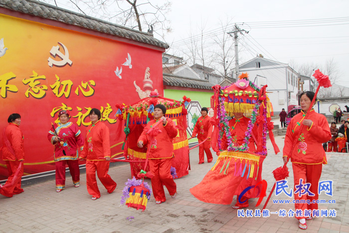 花園鄉(xiāng)趙洪坡村：自發(fā)舉行聯(lián)歡會  紅紅火火慶元旦