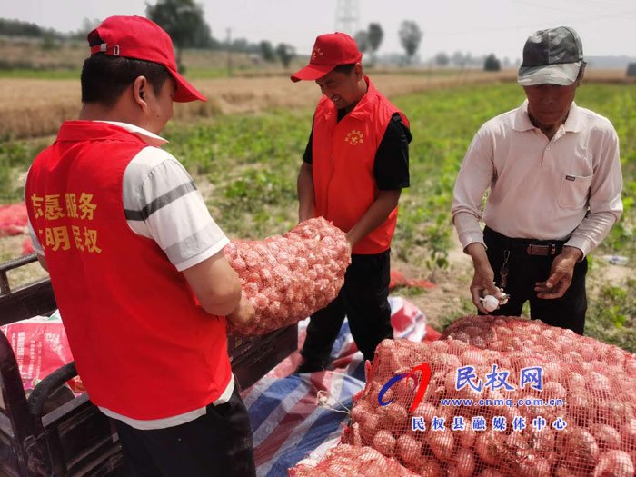 白云寺鎮(zhèn)：黨員志愿者三夏幫扶情暖群眾