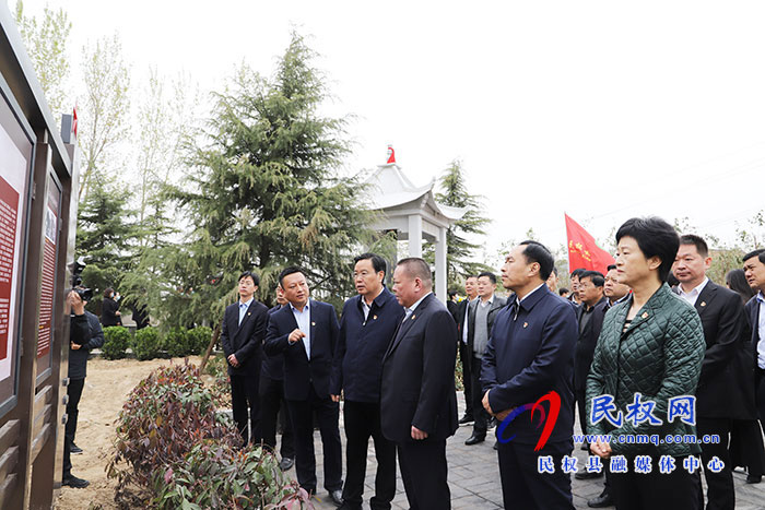 我縣開展黨史學(xué)習(xí)教育暨清明節(jié)祭掃烈士墓活動(dòng)