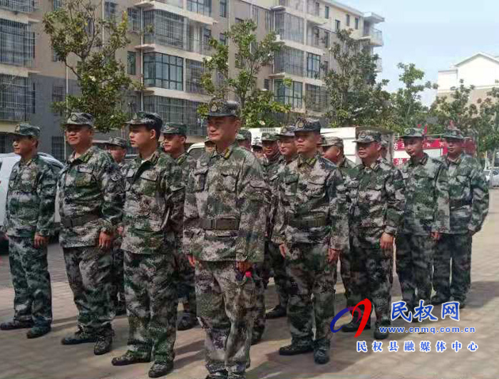 南華辦事處舉行民兵應(yīng)急排出入隊儀式