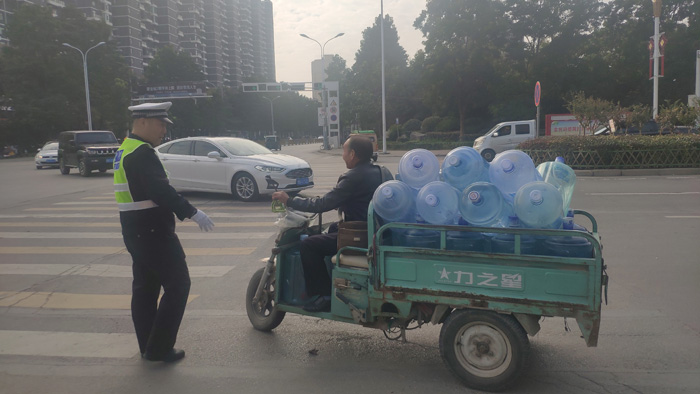 創建全國文明城市 文明交通靠大家