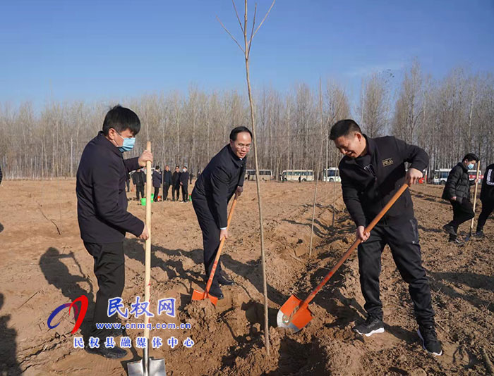 我縣組織開(kāi)展冬季義務(wù)植樹(shù)活動(dòng)