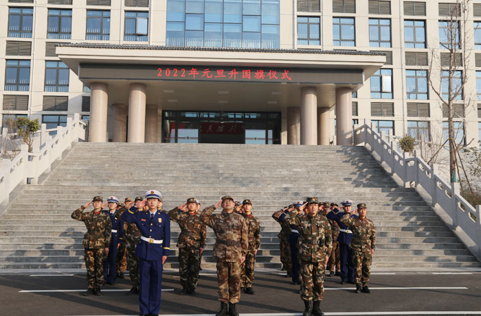 民權(quán)縣駐軍單位聯(lián)合開展新年升國旗儀式