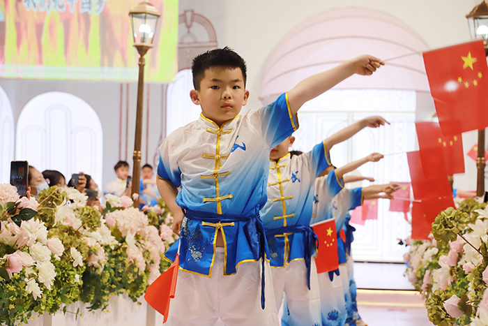 民東愛(ài)嬰托育中心舉辦喜迎“六一”暨五周年感恩回饋活動(dòng)