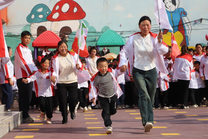  全民奧運(yùn)會(huì)，等你來(lái)挑戰(zhàn)！野崗鎮(zhèn)童欣幼兒園舉行親子運(yùn)動(dòng)會(huì)