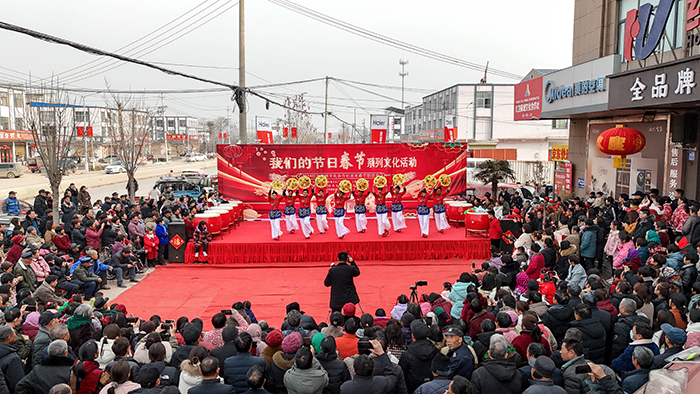 民權(quán)縣人和鎮(zhèn)：舉辦“我們的節(jié)日·春節(jié)” 文藝匯演歡歡喜喜過(guò)大年