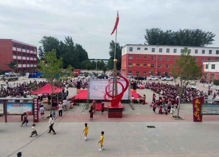 雙塔鎮(zhèn)中心幼兒園舉行“快樂童年，放飛夢想”  六一兒童節(jié)文藝匯演